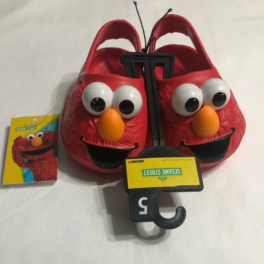 Sesame Street baby’s boy Elmo Slip on clog red. Size 5